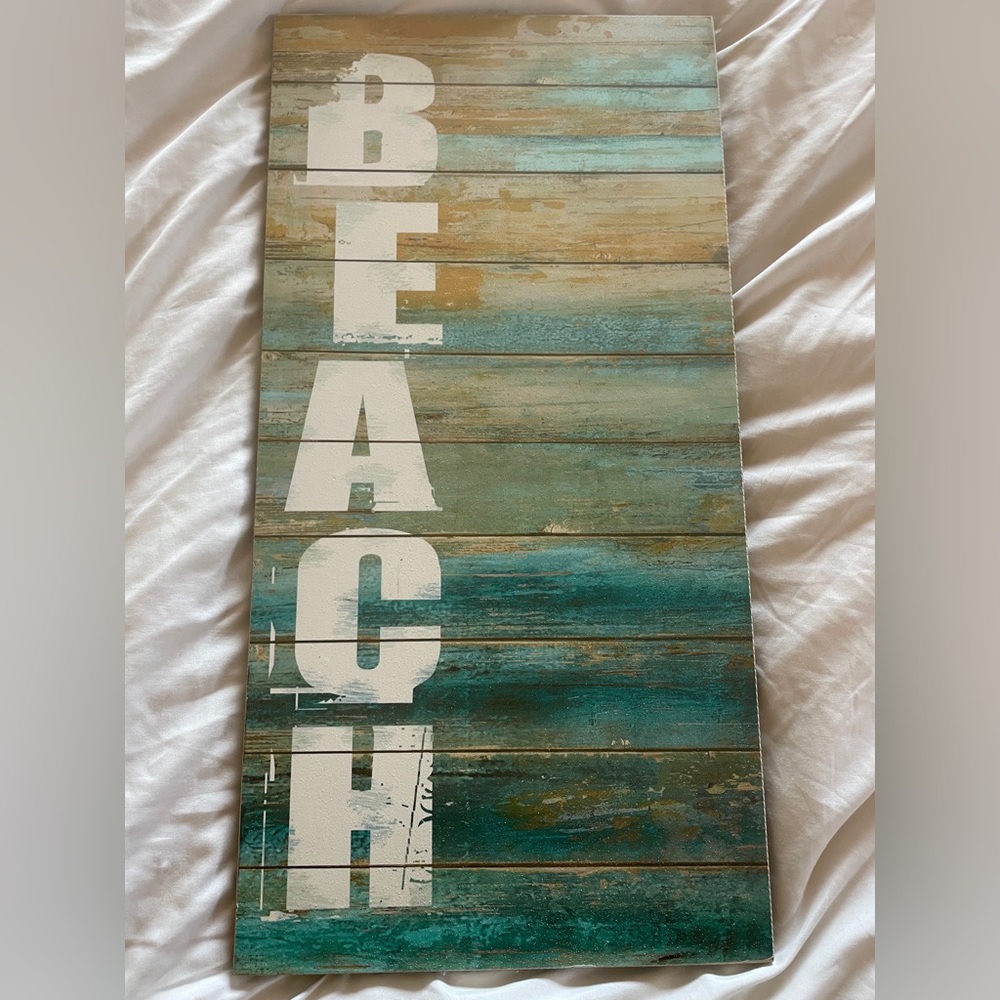 Distressed Beach Sign - Picture 2 of 3